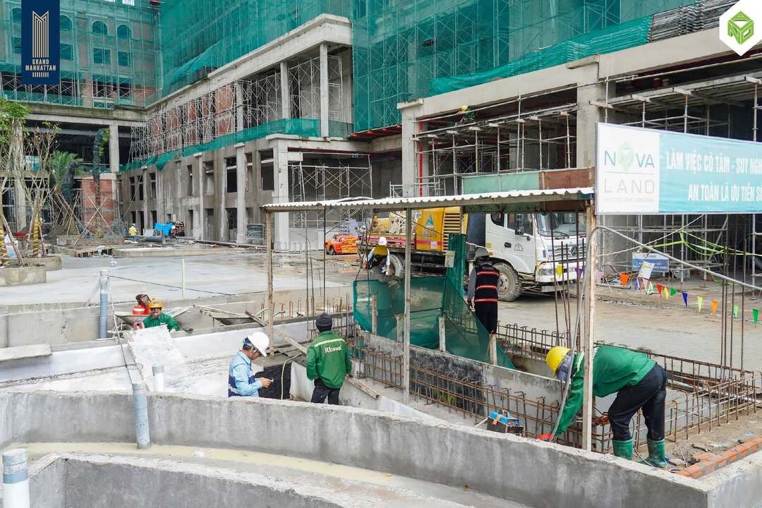 Thi công sảnh đón và tầng tiện ích The Grand Manhattan